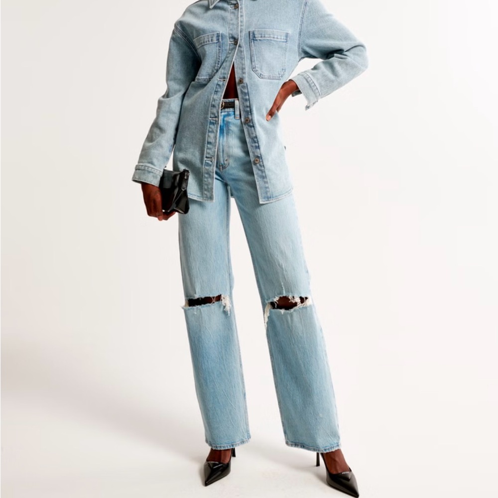 Medium Wash High Rise Baggy Jean 25 waist size 0